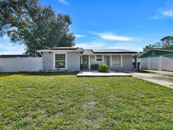 8845 AUBURN WAY, TAMPA, FL 33615