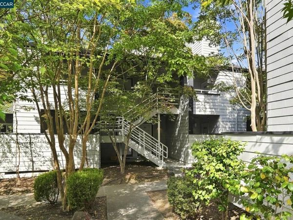 3193 Wayside Plz, Unit 25, Walnut Creek, CA 94597