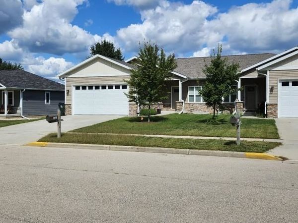 720 Forest Edge Drive, Mazomanie, WI 53560
