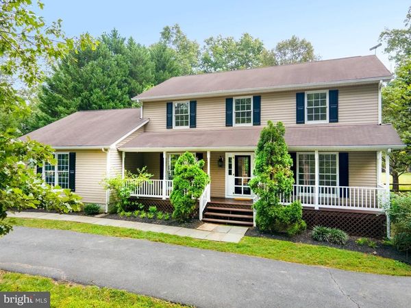 5901 MOORE ROAD, MARSHALL, VA 20115