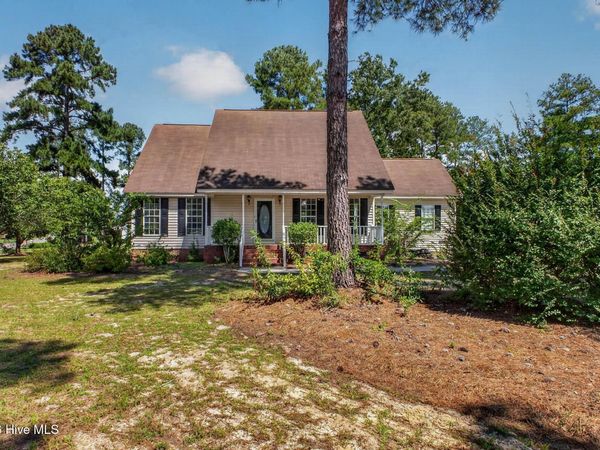 1072 Meadow Lane , Barnwell, SC 29812