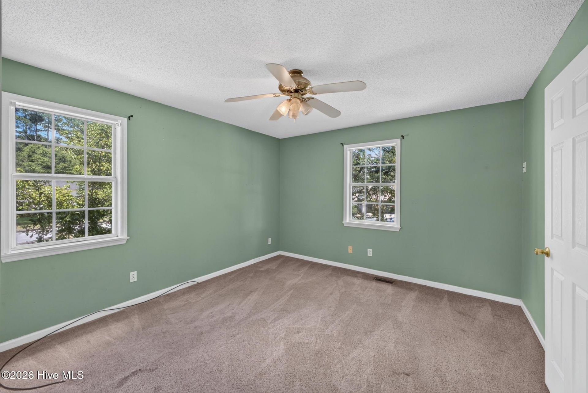 1072 Meadow Lane  Photo 22