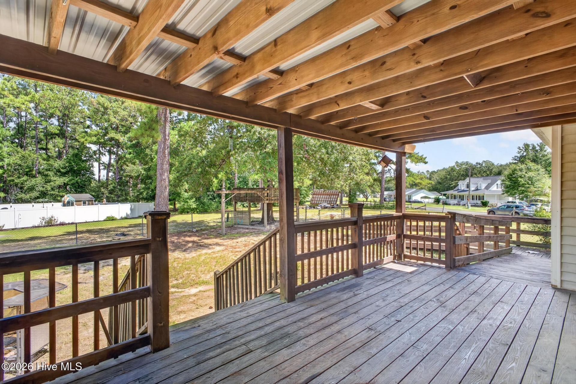 1072 Meadow Lane  Photo 35