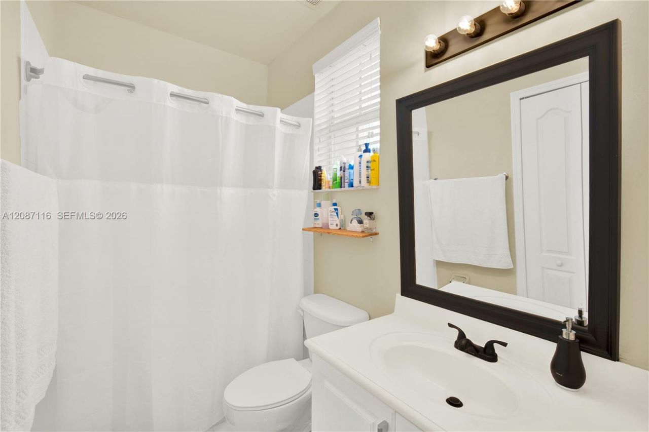 8324 NW 115th Ct, Unit 8324, Doral, FL 33178 Photo