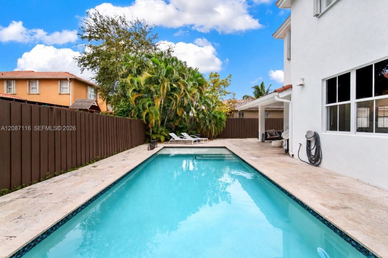 8324 NW 115th Ct, Unit 8324, Doral, FL 33178 Photo