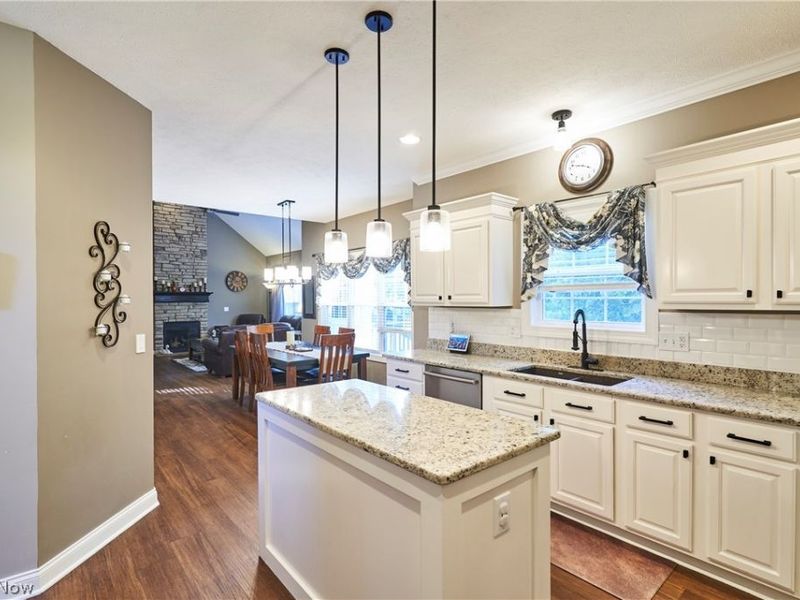 222 Emerald Avenue, Streetsboro, OH 44241 Photo 15