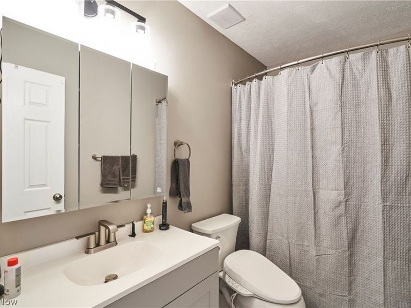222 Emerald Avenue, Streetsboro, OH 44241 Photo 25