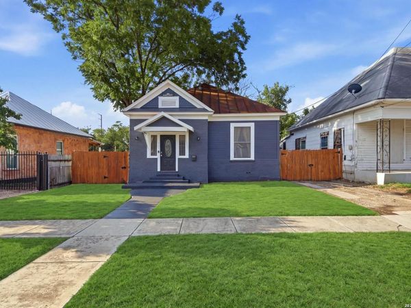 904 Hays, San Antonio, TX 78202
