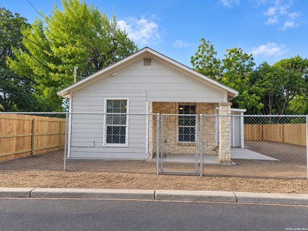 772 4TH ST, Seguin, TX 78155