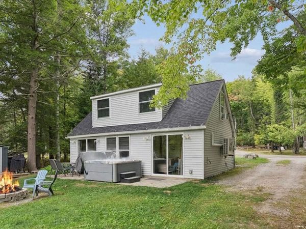 82 Lakeshore Drive, Casco, ME 04015