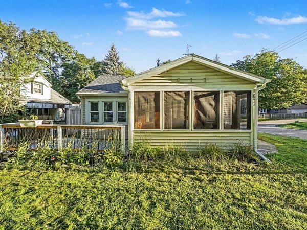 617 Wright Street NE, Grand Rapids, MI 49505