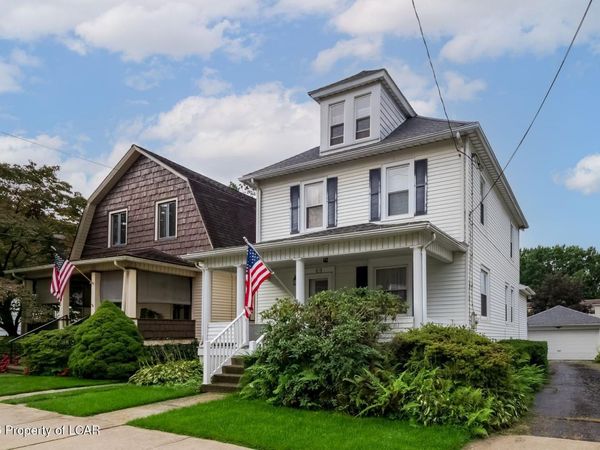 69 E Bennett Street, Kingston, PA 18704