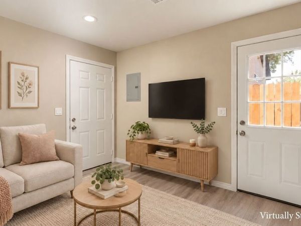 9219 Langdon Avenue, Unit 1/2, North Hills, CA 91343