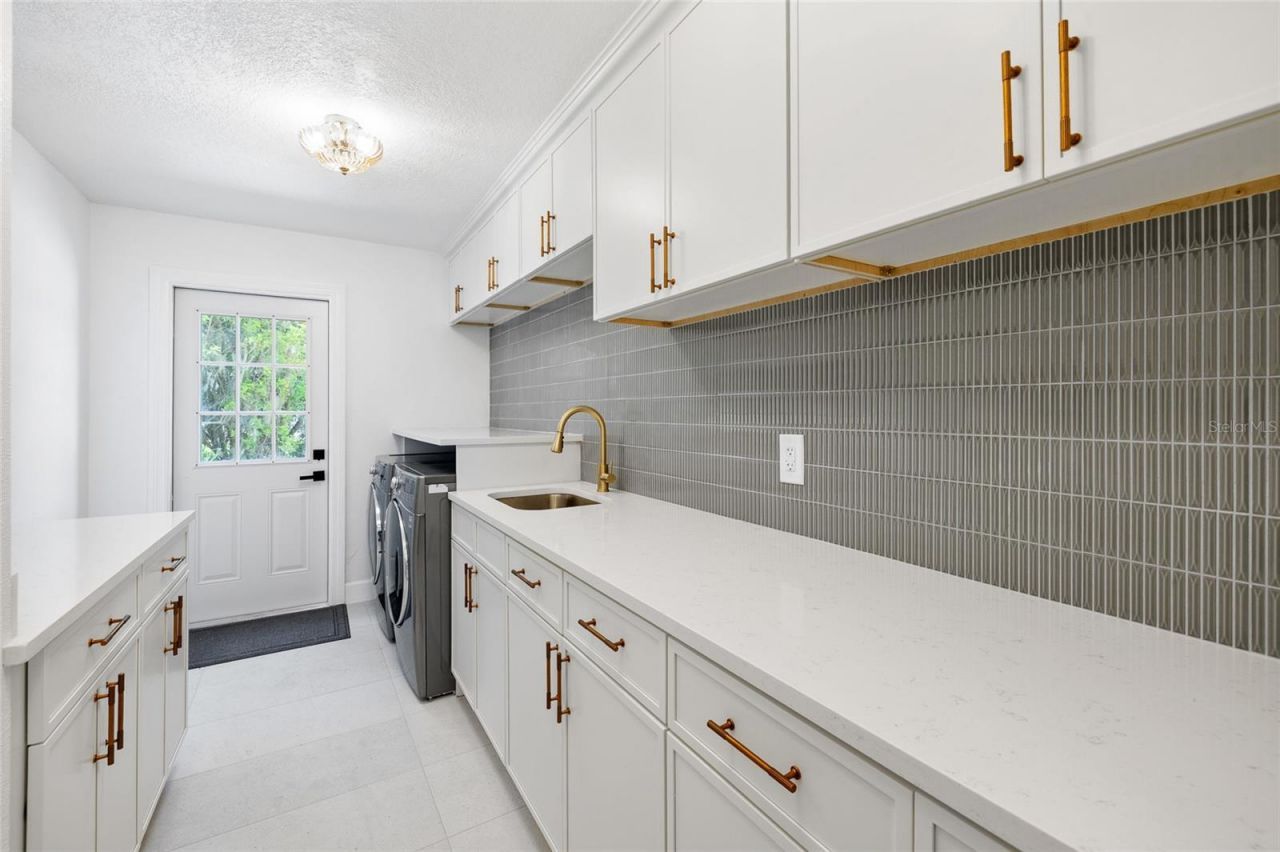 1384 Forestedge Boulevard, Oldsmar, FL 34677 Photo