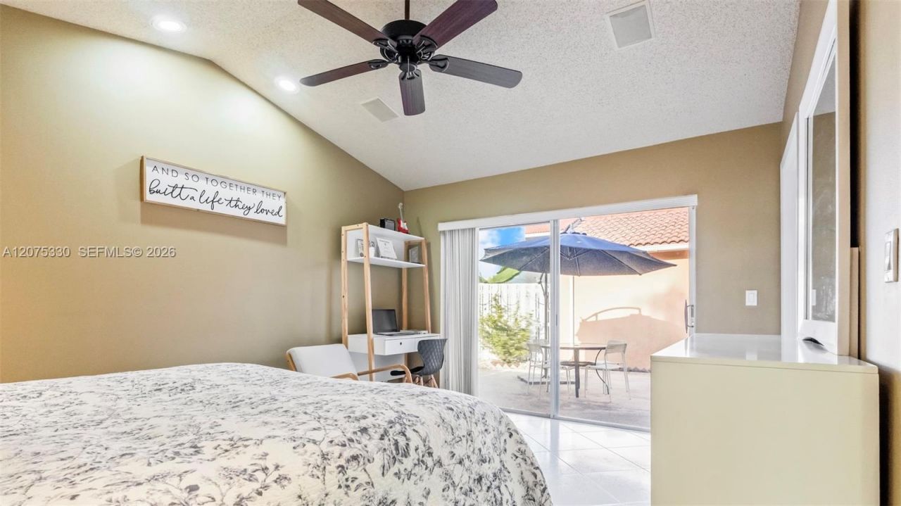 17251 NW 6th St, Pembroke Pines, FL 33029 Photo