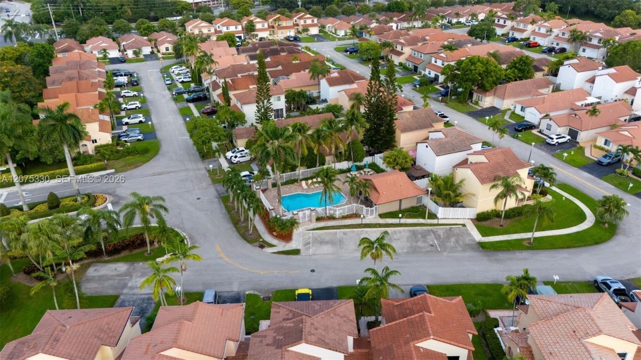 17251 NW 6th St, Pembroke Pines, FL 33029 Photo