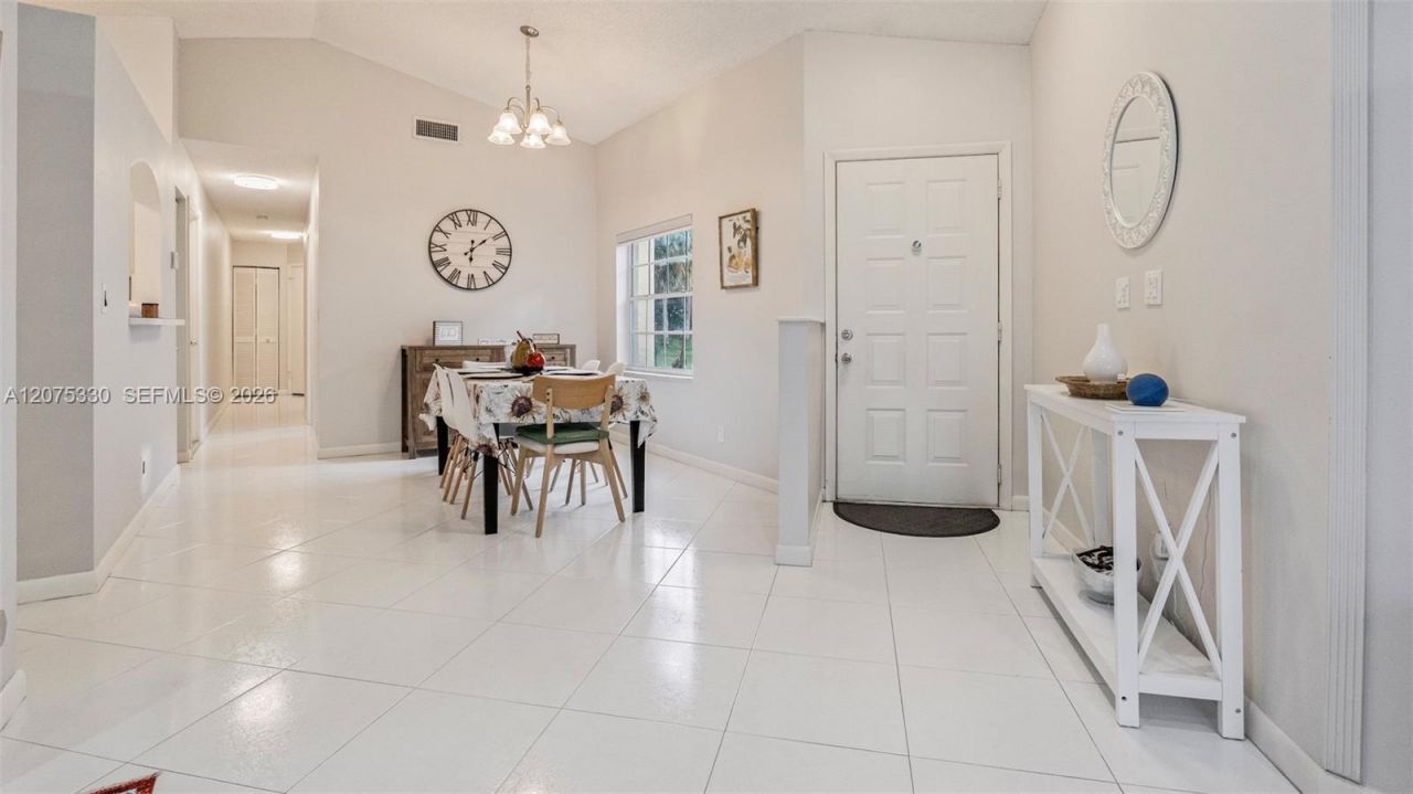 17251 NW 6th St, Pembroke Pines, FL 33029 Photo