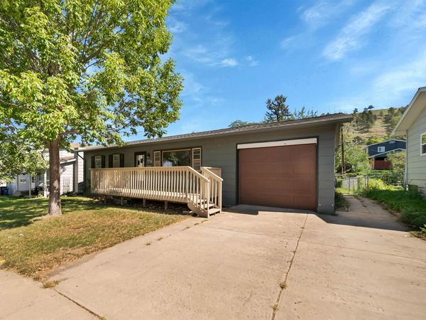 2318 CRUZ DR, Rapid City, SD 57702