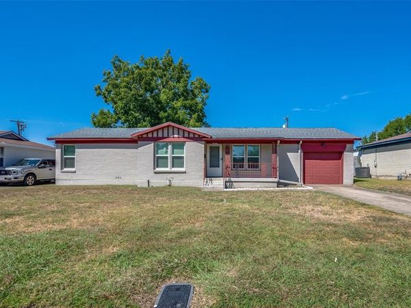 825 Glenda Drive, Bedford, TX 76022