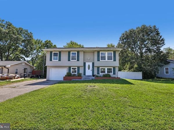 823 STONE AVENUE, WALDORF, MD 20602
