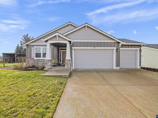 900 Marie St, Mt Angel, OR 97362