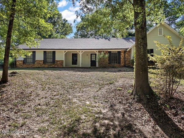 703 Parker Drive, Clinton, MS 39056