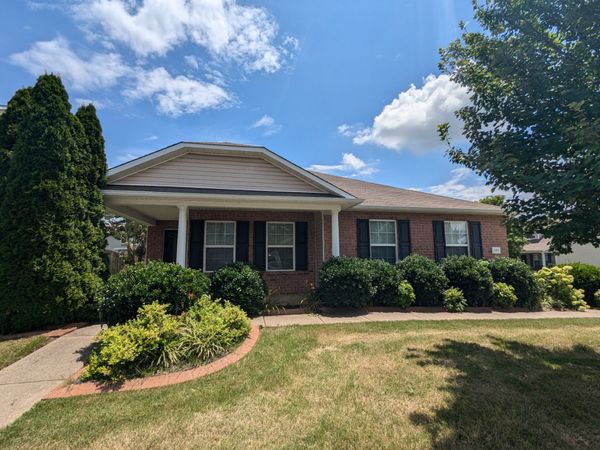 362 Campfire Dr , Murfreesboro, TN 37129