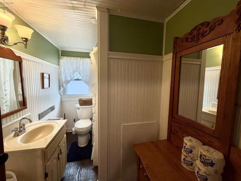 350 Walnut Avenue, Lakeside, OH 43440 Photo 30