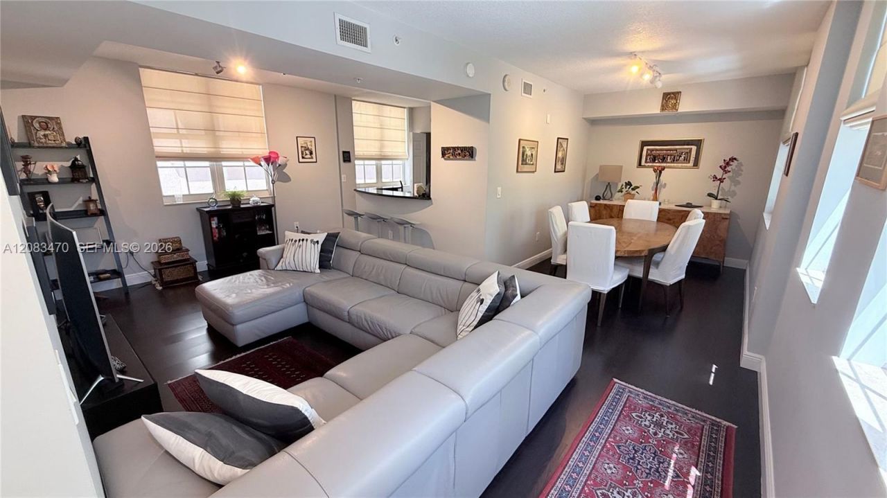3232 SW 22nd Ter, Unit 113, Miami, FL 33145 Photo