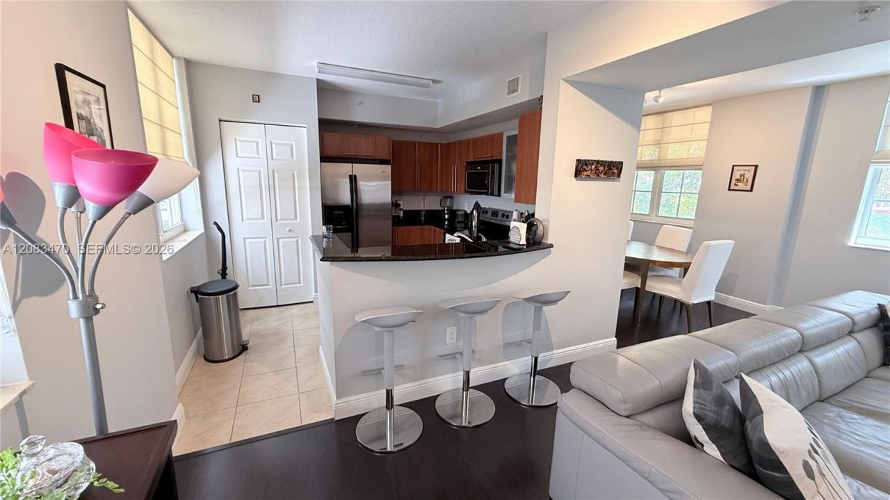 3232 SW 22nd Ter, Unit 113, Miami, FL 33145 Photo