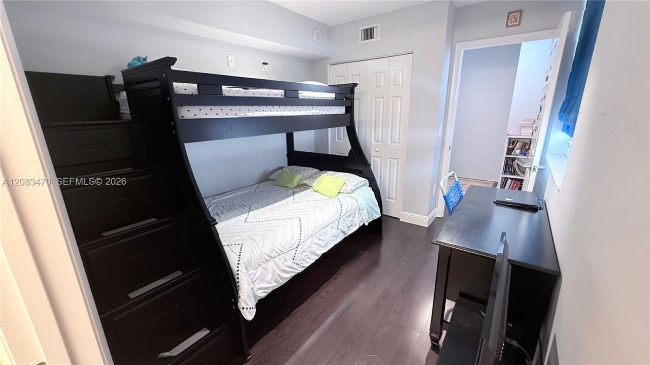3232 SW 22nd Ter, Unit 113, Miami, FL 33145 Photo