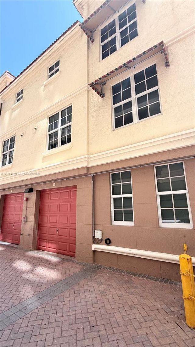 3232 SW 22nd Ter, Unit 113, Miami, FL 33145 Photo