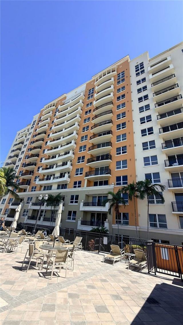 3232 SW 22nd Ter, Unit 113, Miami, FL 33145 Photo