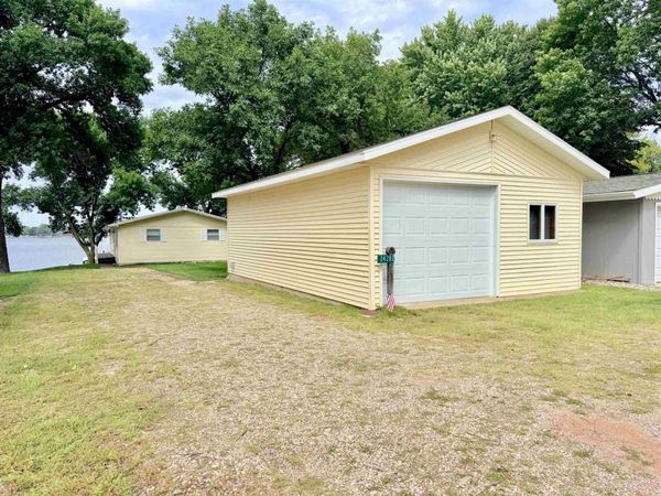 24282 182nd St. , Spirit Lake, IA 51360