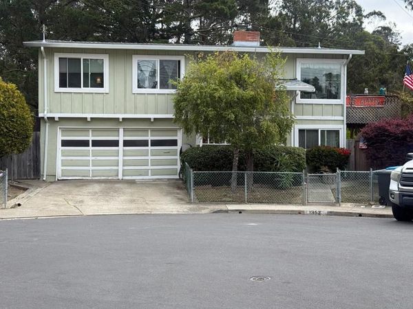 1352 Redwood Way, Pacifica, CA 94044