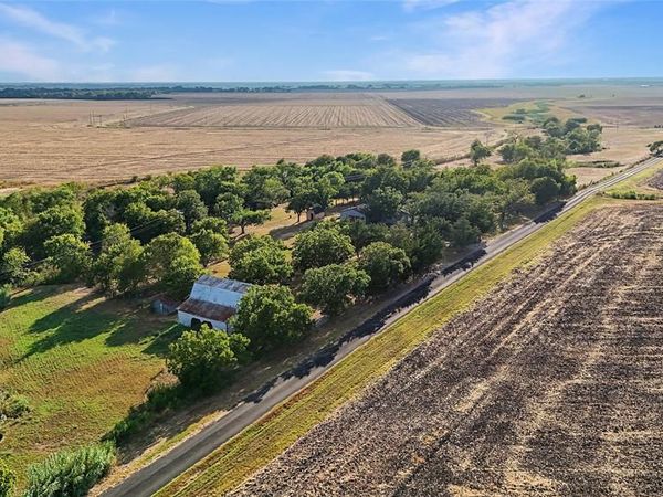 917 Goodwyn Road, Italy, TX 76651