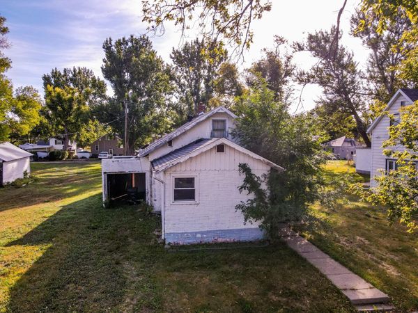 432 7th Avenue NE, Valley City, ND 58072