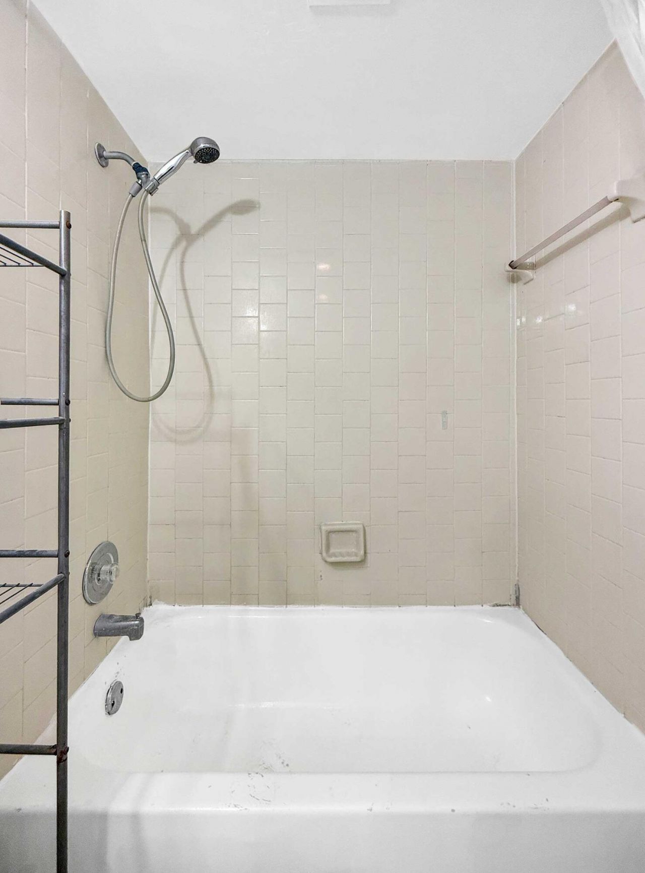 8290 Lake Drive, Unit 250, Doral, FL 33166 Photo