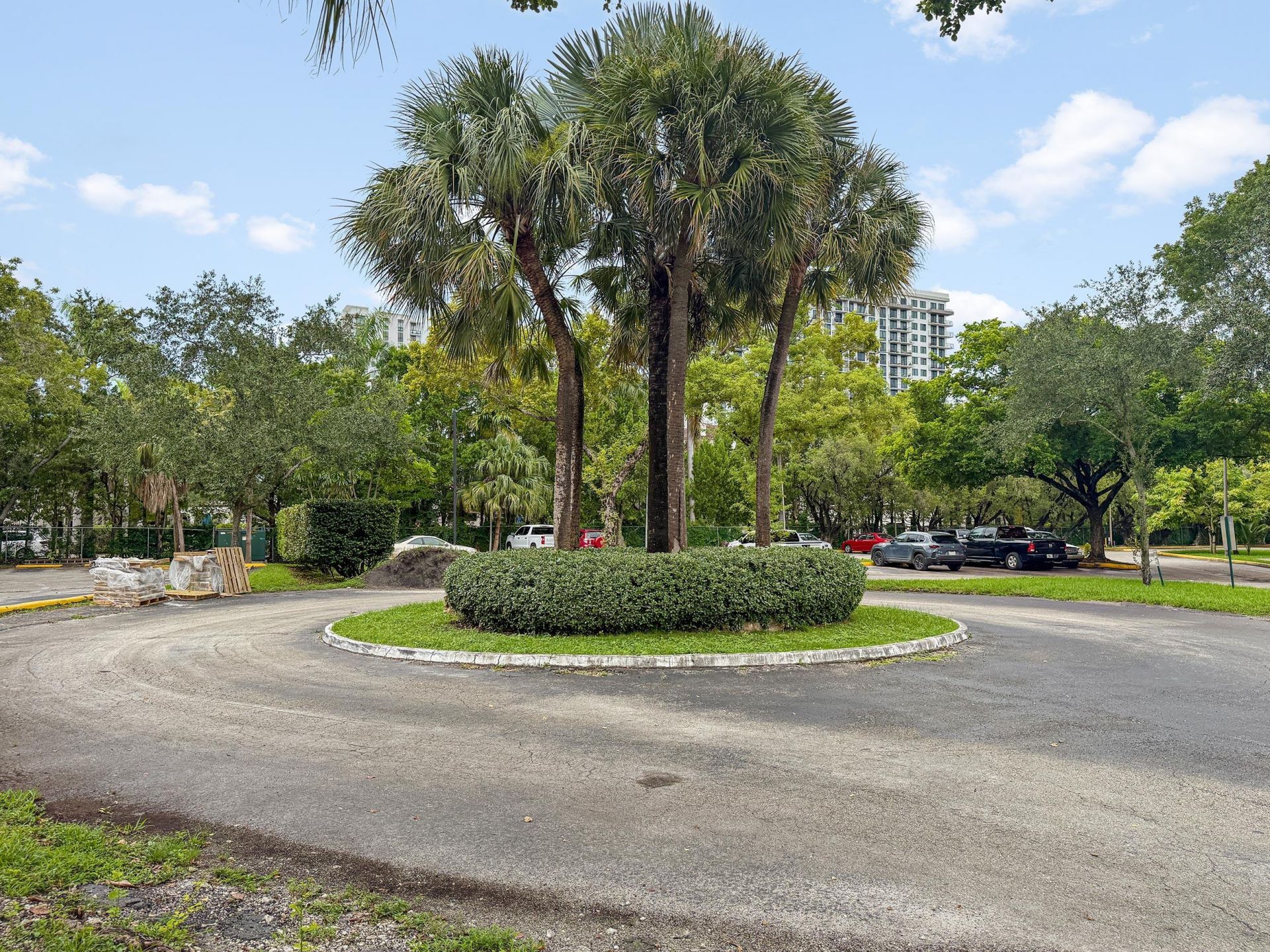 8290 Lake Drive, Unit 250, Doral, FL 33166 Photo