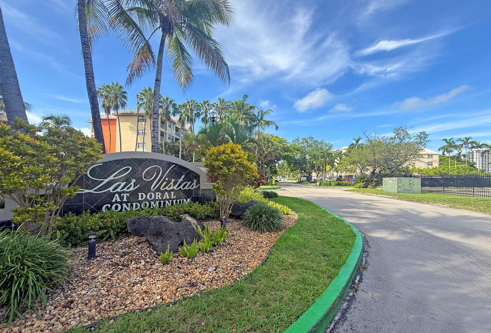 8290 Lake Drive, Unit 250, Doral, FL 33166 Photo