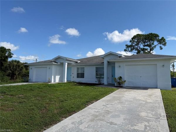 4822/4824 Leonard BLVD S, LEHIGH ACRES, FL 33973