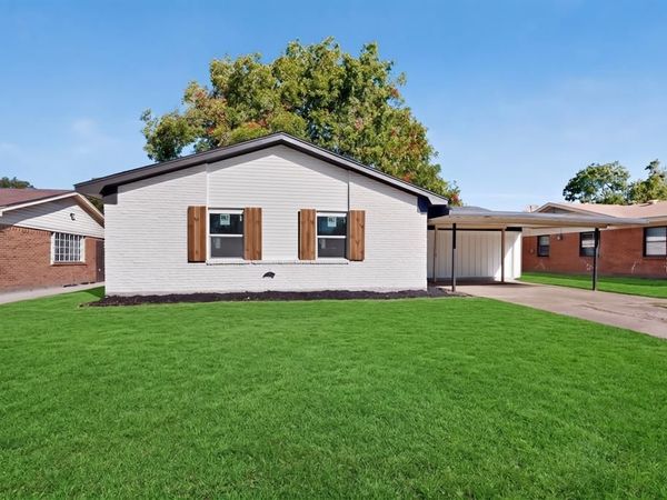 3241 Santiago Drive , Mesquite, TX 75150