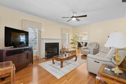 129 Hobcaw Lane photo 4