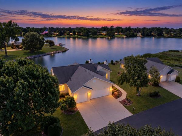 1505 Blue Heron Dr, Two Rivers, WI 54241
