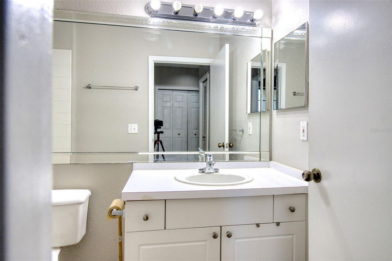 5146 Northridge Road, Unit 303, Sarasota, FL 34238 Photo