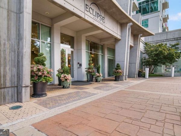 250 Pharr Road NE, Unit 412, Atlanta, GA 30305
