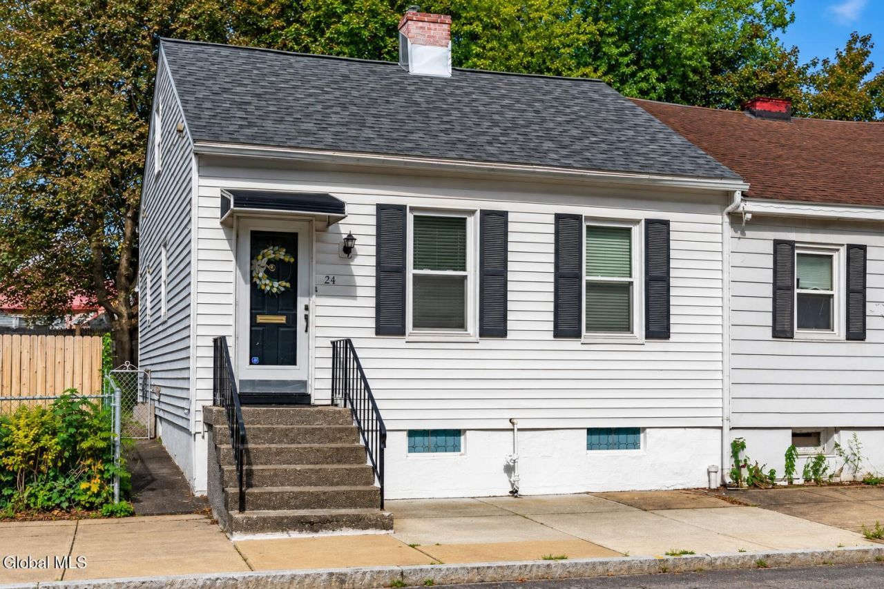 24 Clare Avenue, Albany, NY 12202 Main Photo