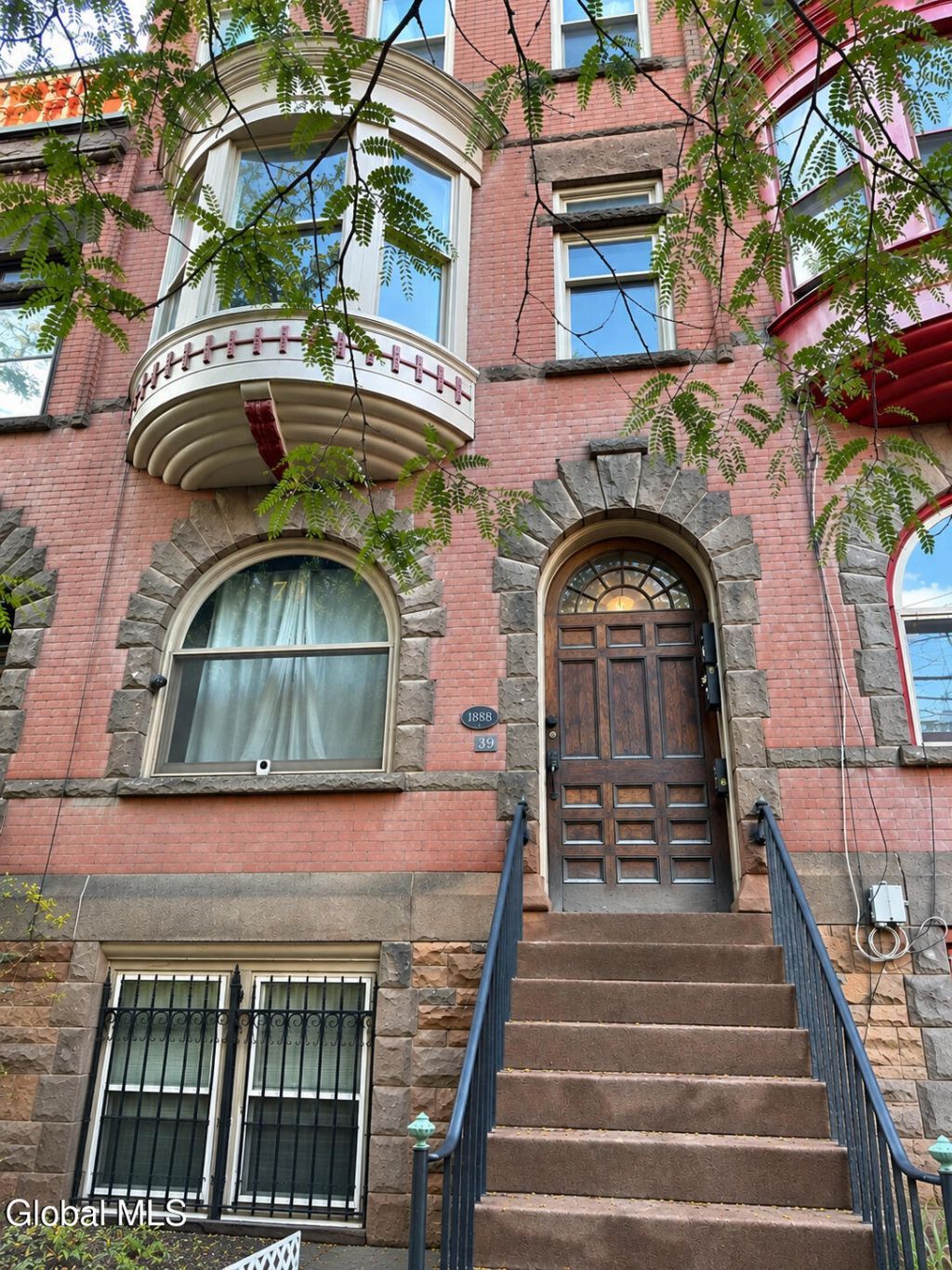 39 S Lake Avenue, Unit 3, Albany, NY 12203 Main Photo