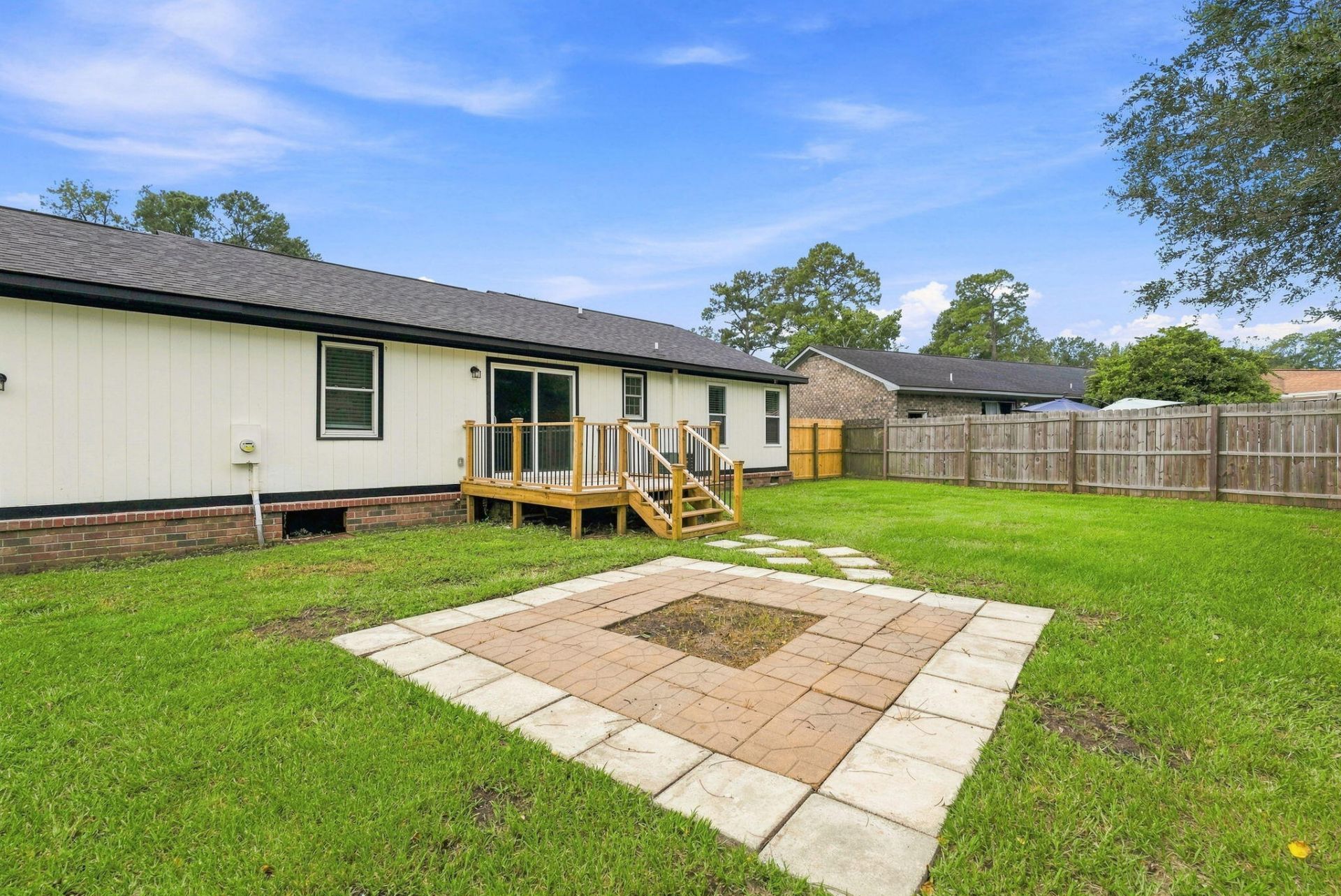 121 Heather Drive Photo 15