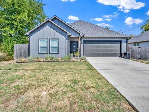 1024 Jackson Street N, Sulphur Springs, TX 75482